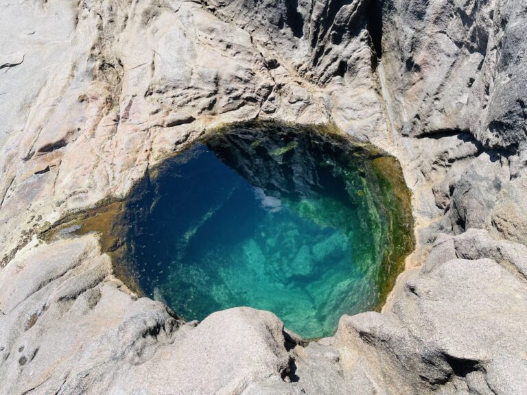 lone self catering apartments lmited 768x576