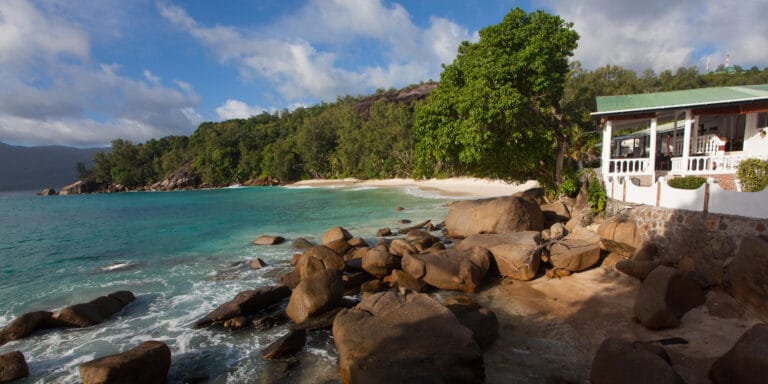 side by side holidays 768x384