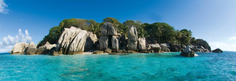 tropical residence 768x266